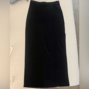 Maxi skirt with slit